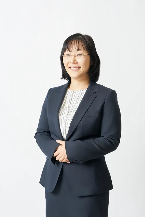 Minori Kosuge - Senior manager